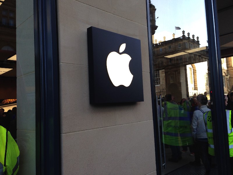 Apple Store in Edinburgh